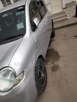 Toyota Sienta 2013 Silver