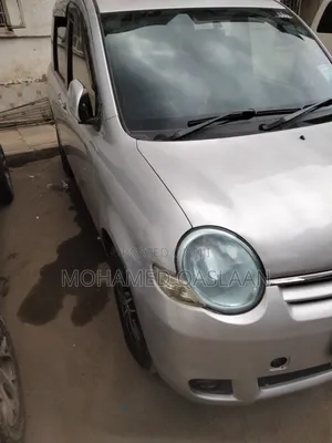 Toyota Sienta 2013 Silver