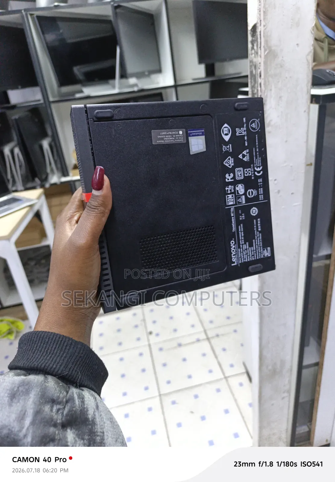 Lenovo ThinkCentre M720 SFF 8GB Intel Core i5 SSD 256GB