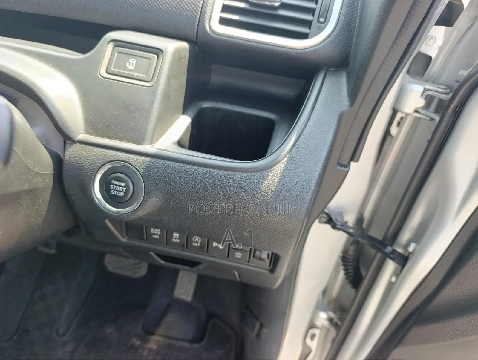 Suzuki Solio 2019 Silver