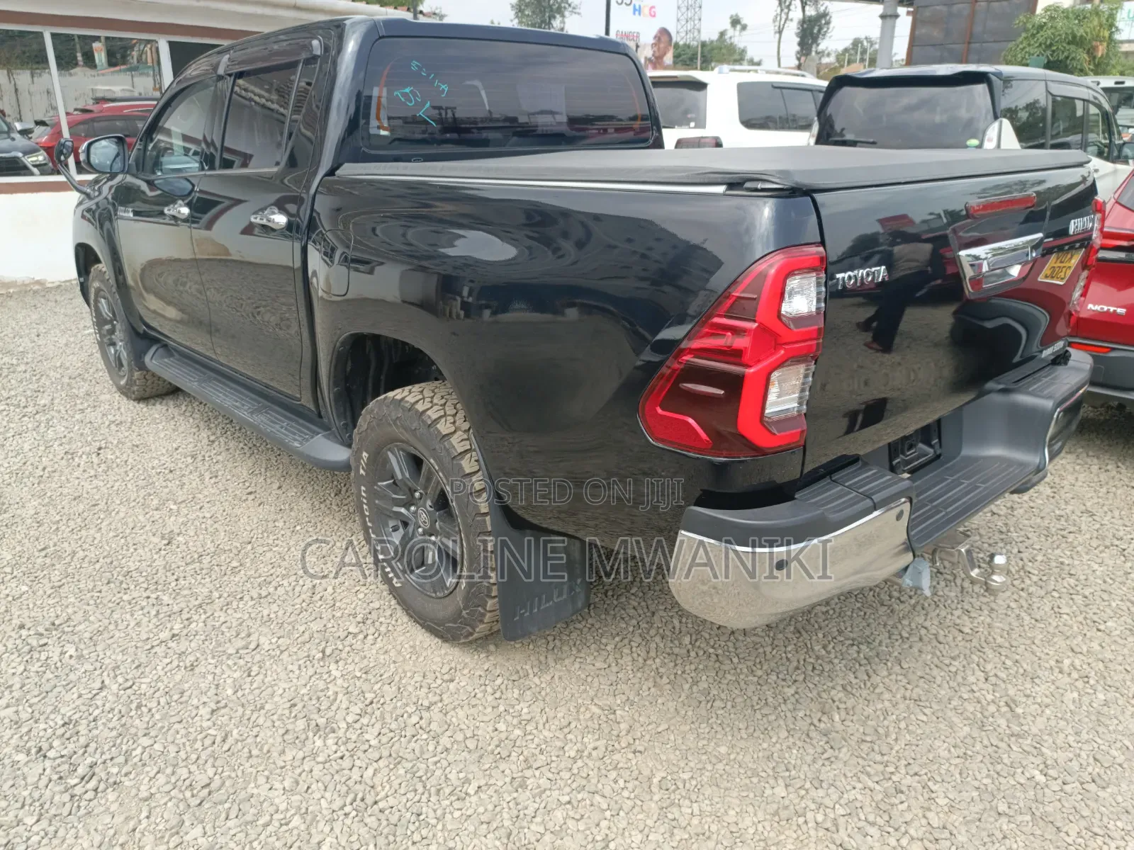 Toyota Hilux 2021 Black