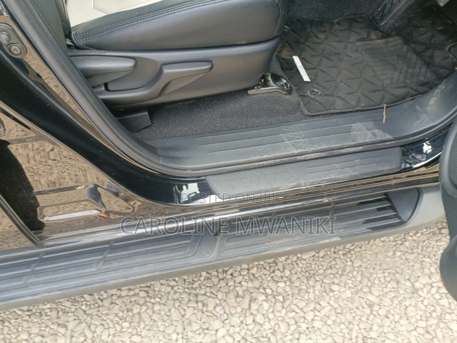Toyota Hilux 2021 Black