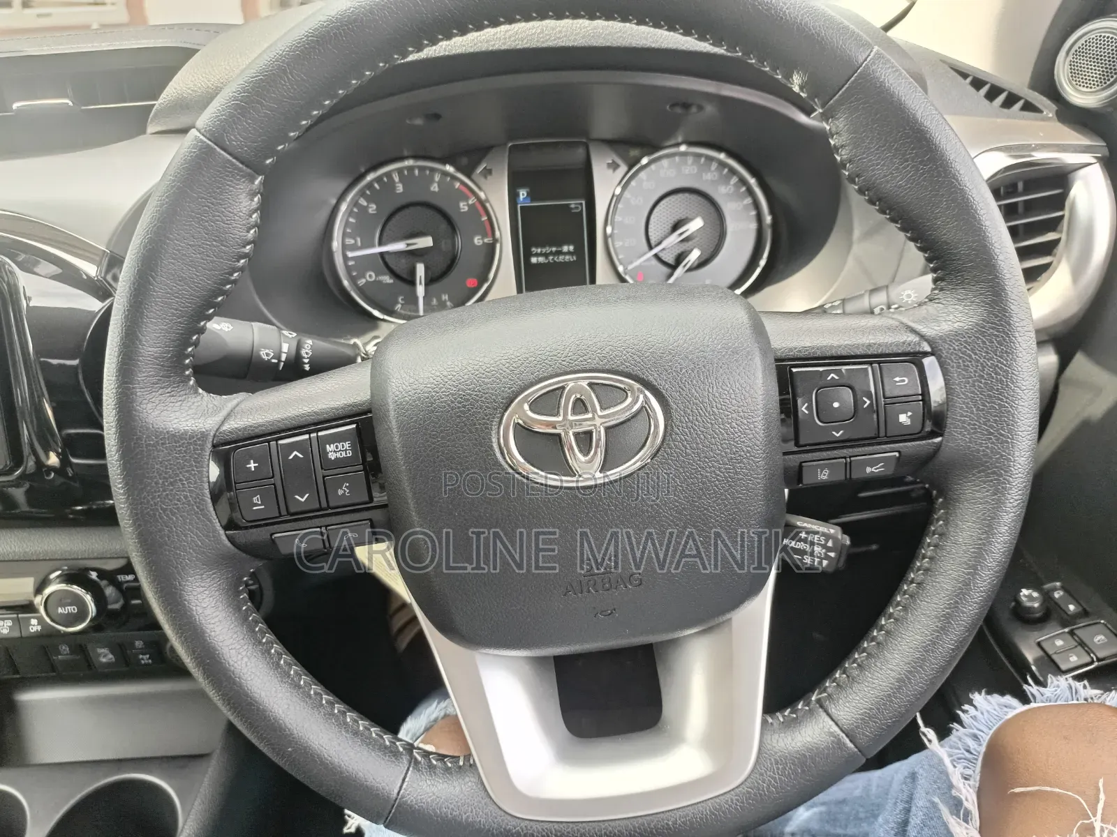 Toyota Hilux 2021 Black
