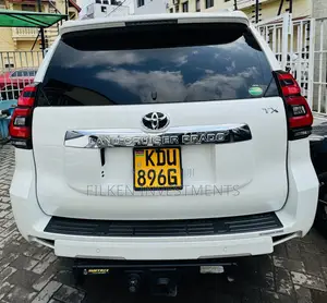 Toyota Land Cruiser Prado 2018 White