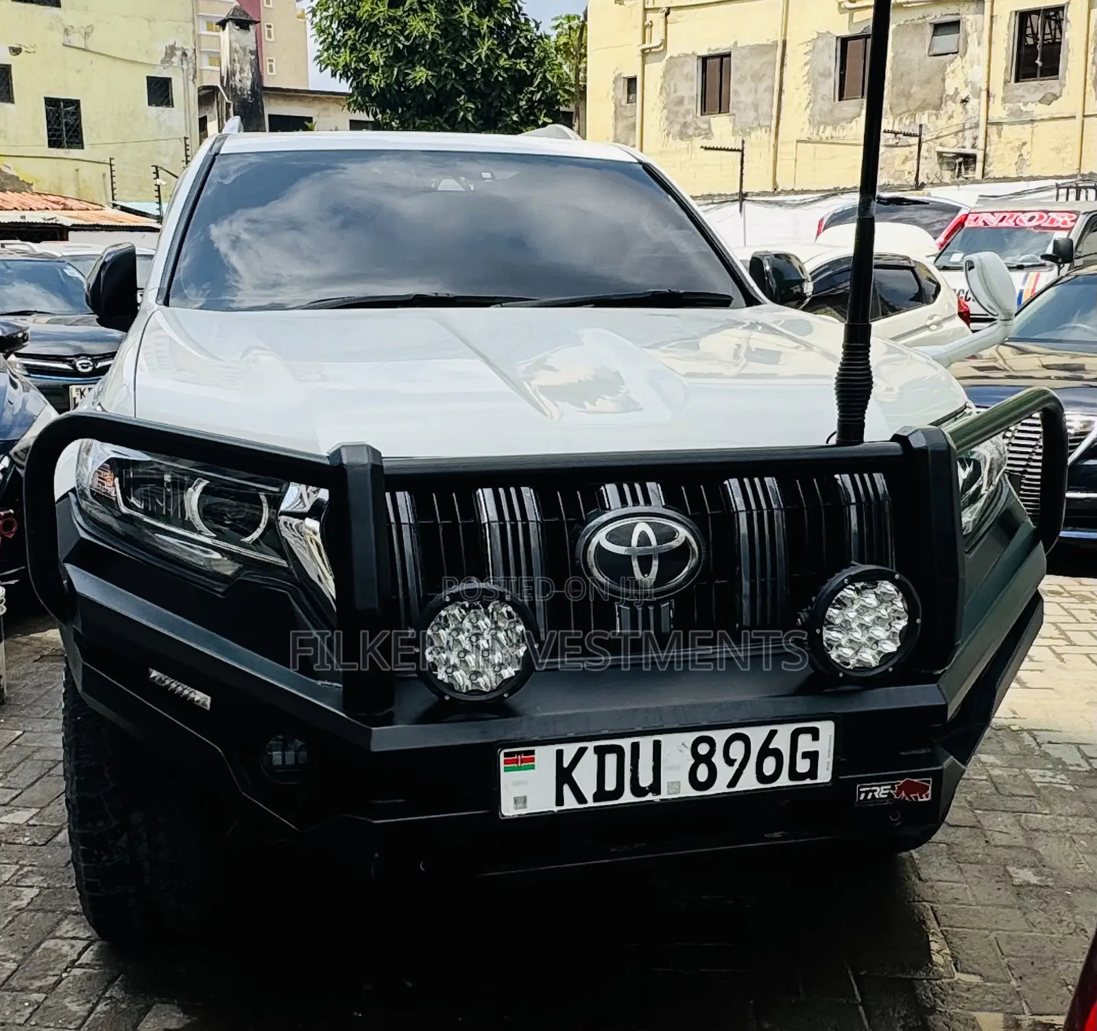 Toyota Land Cruiser Prado 2018 White