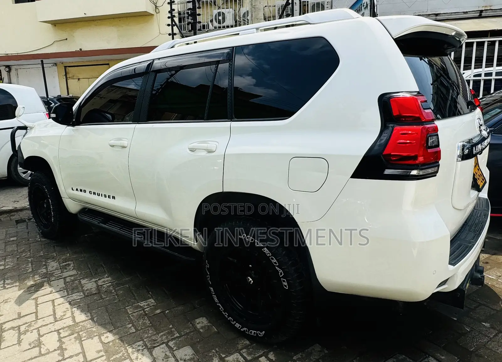 Toyota Land Cruiser Prado 2018 White