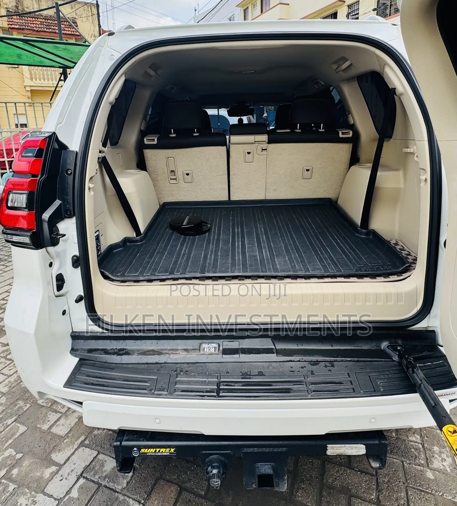 Toyota Land Cruiser Prado 2018 White
