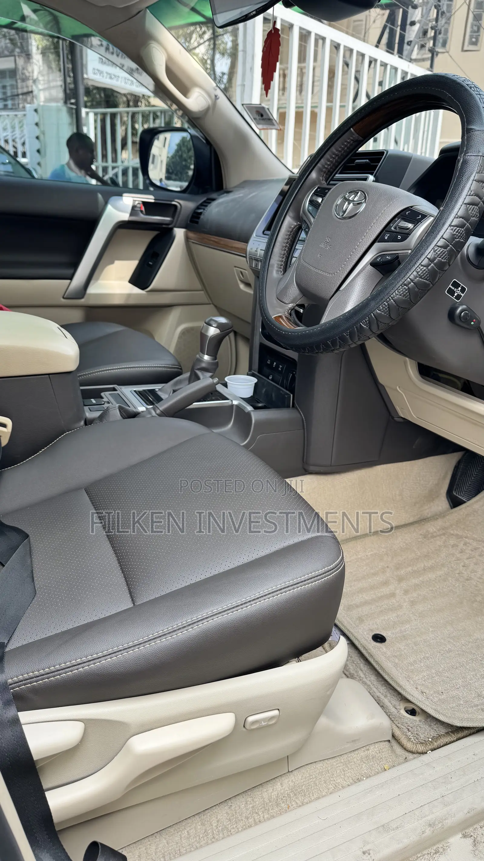 Toyota Land Cruiser Prado 2018 White