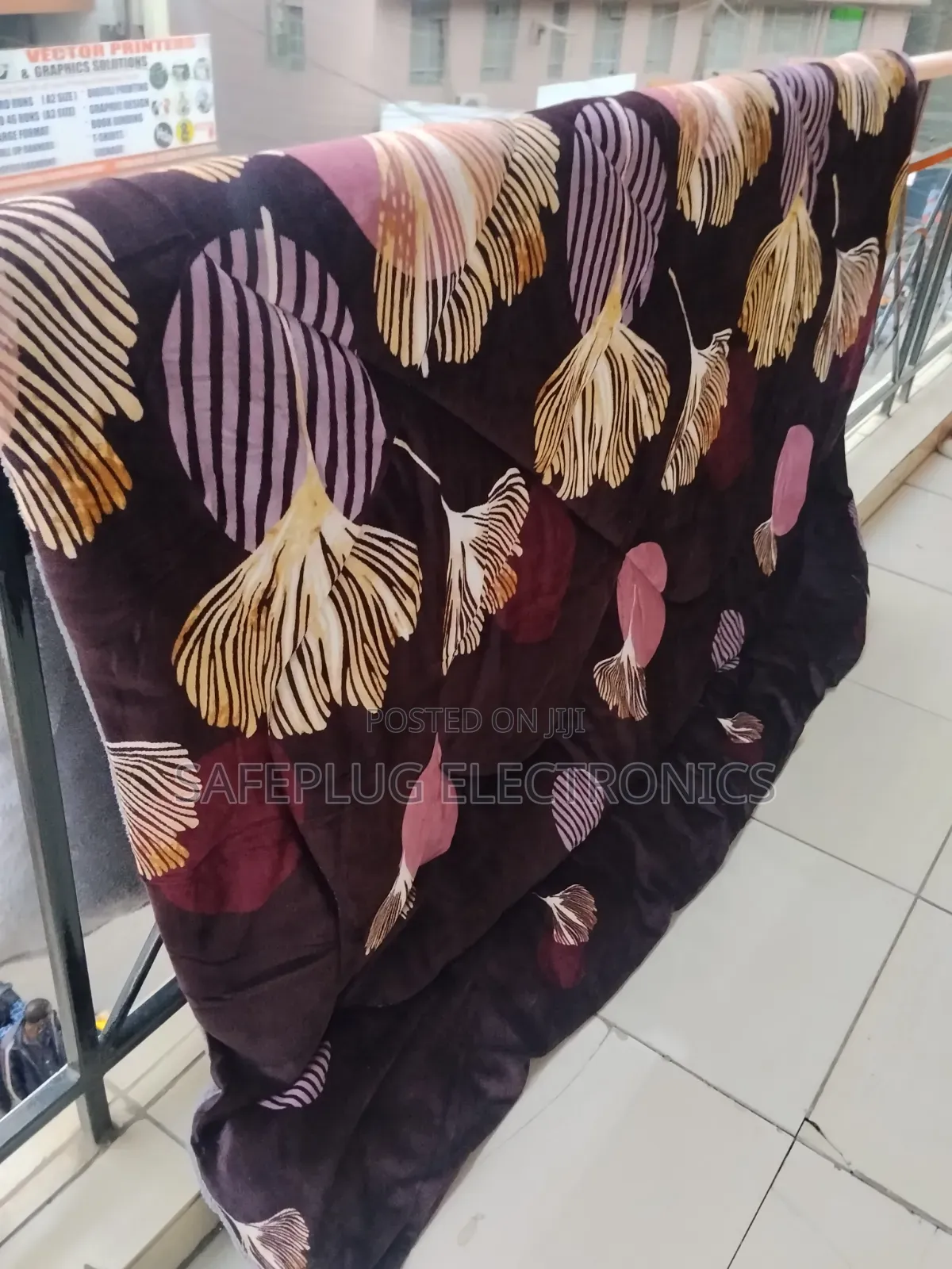 Modern Printed Woolen Duvet – Super Soft Durable