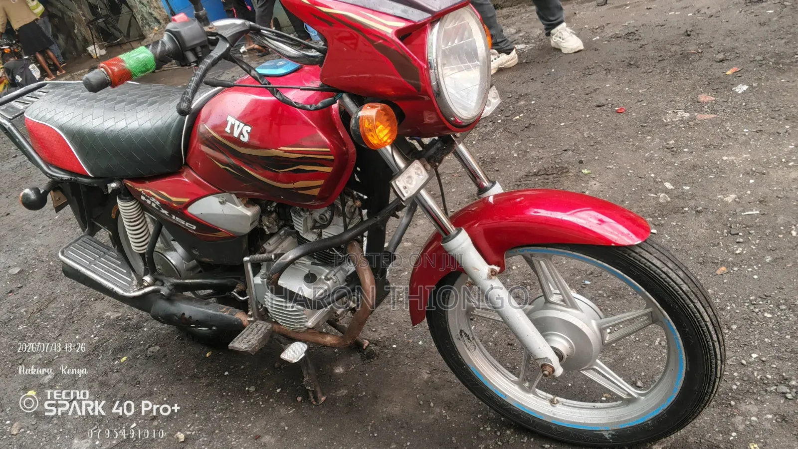TVS HLX Plus ES 2025 Red