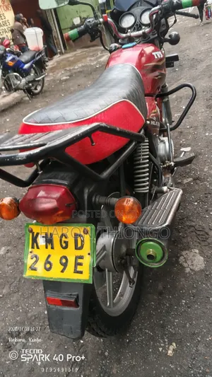 TVS HLX Plus ES 2025 Red