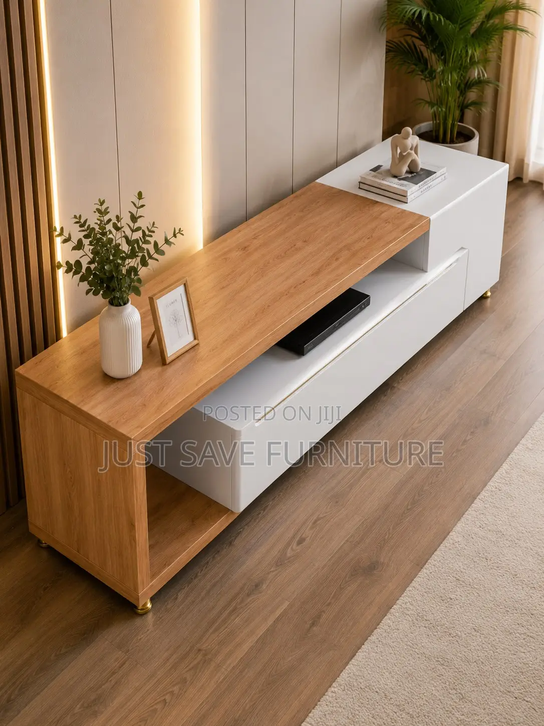 Modern Wooden White TV Stand – Minimalist Entertainment Unit
