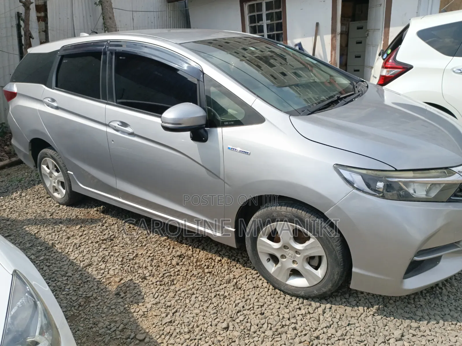 Honda Fit Shuttle 2016 Silver