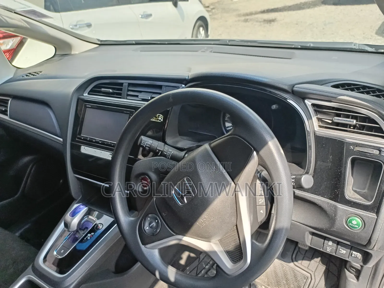 Honda Fit Shuttle 2016 Silver