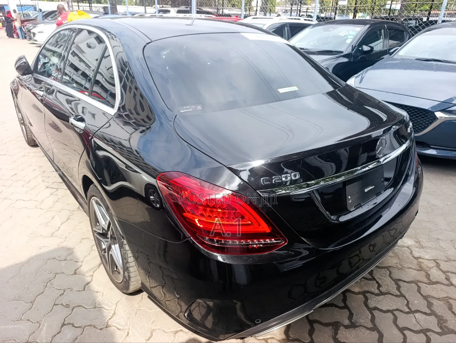 Mercedes-Benz C200 2018 Black