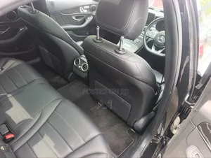 Mercedes-Benz C200 2018 Black