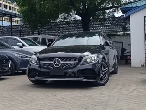 Mercedes-Benz C200 2018 Black