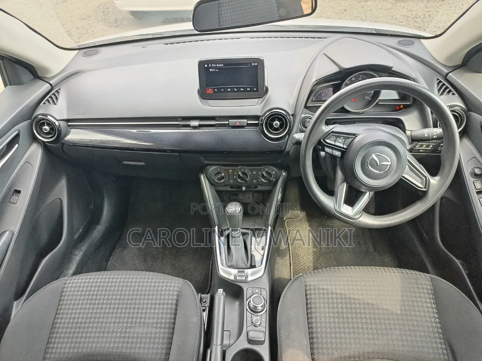 Mazda Demio 2019 Pearl