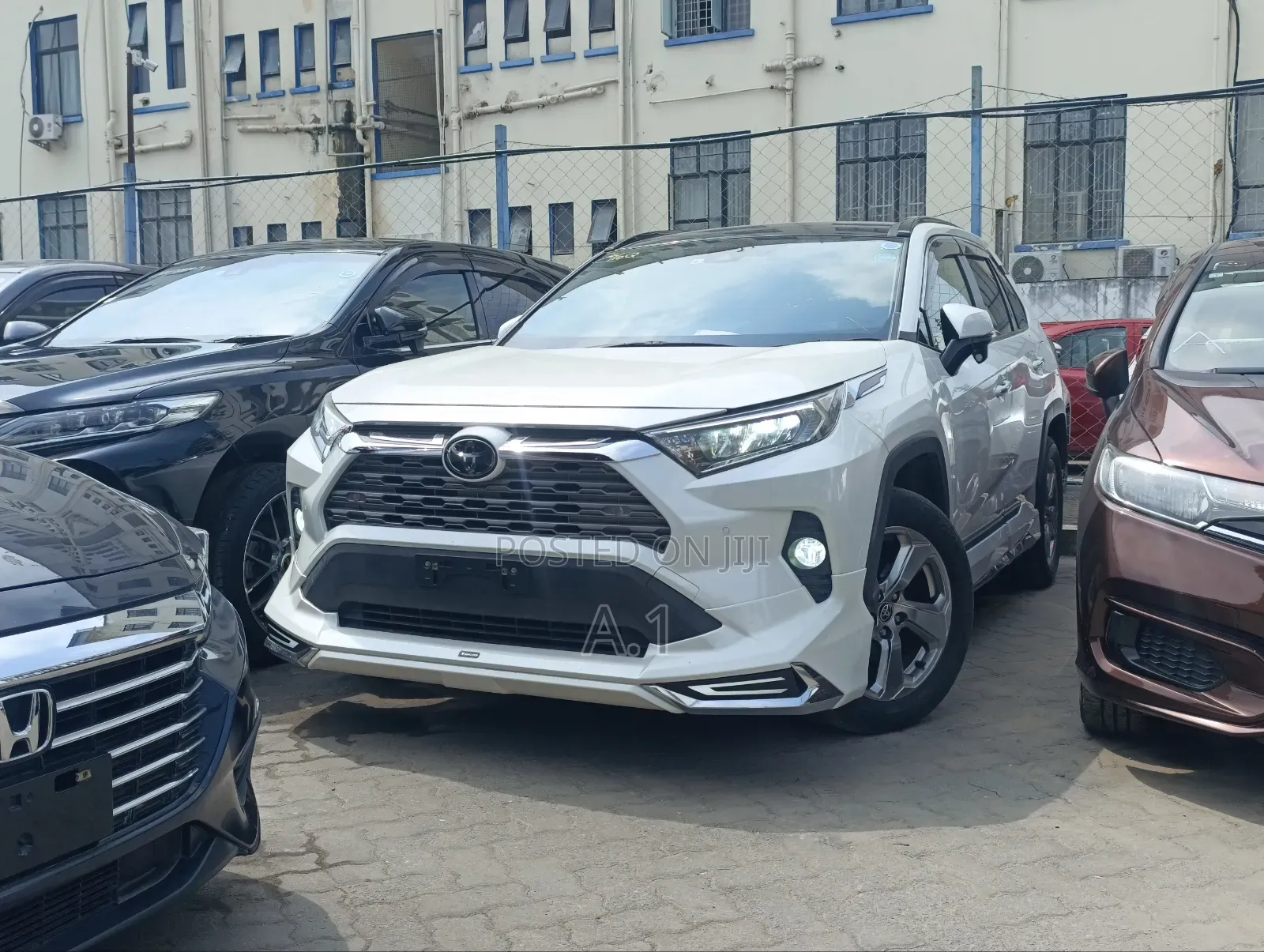 Toyota RAV4 2019 Off white