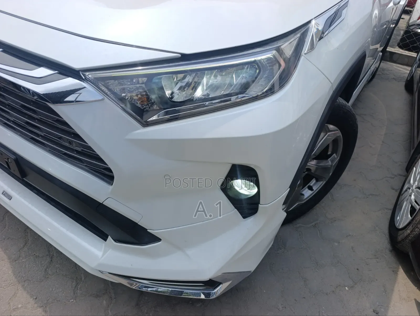 Toyota RAV4 2019 Off white