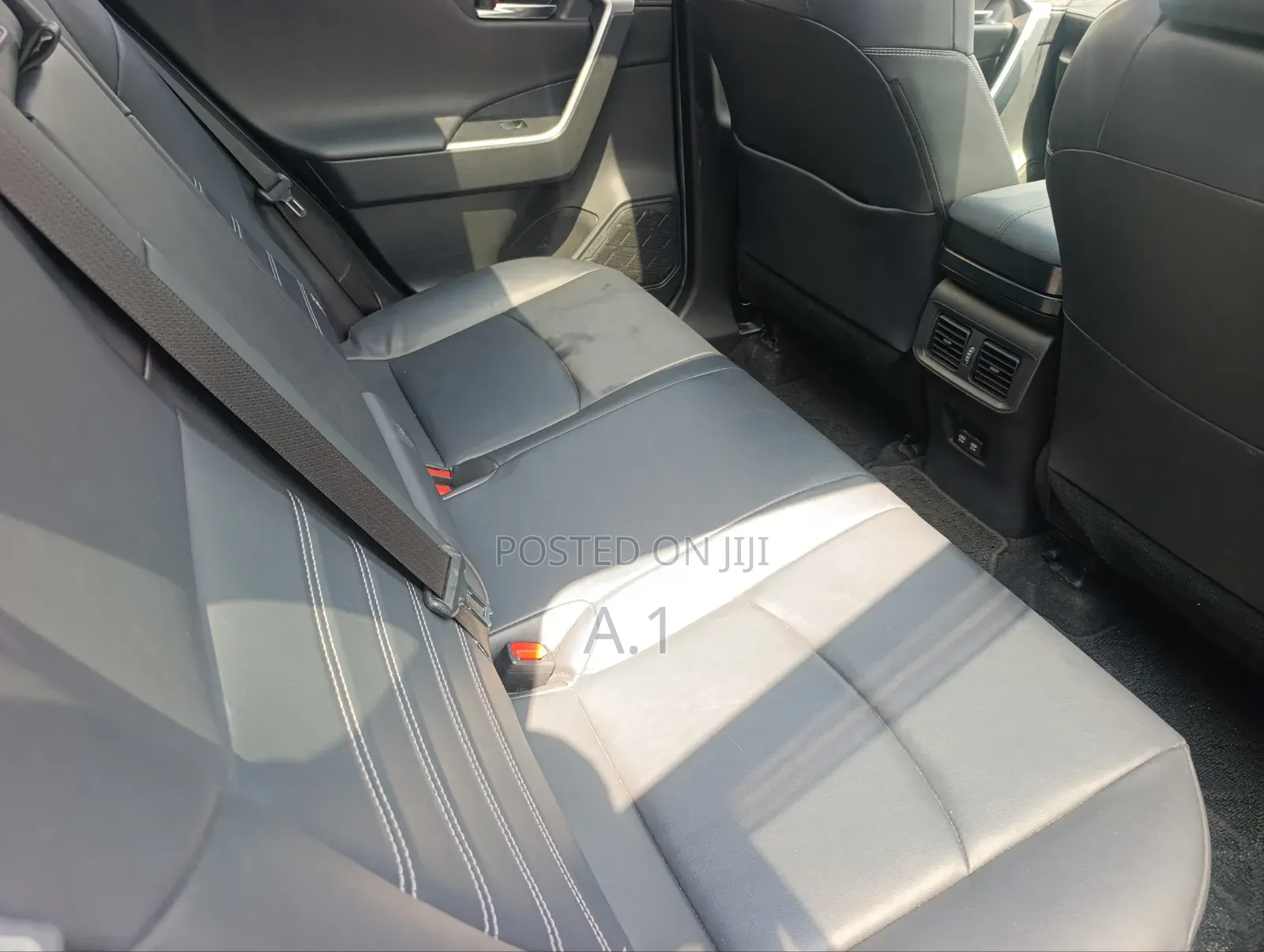 Toyota RAV4 2019 Off white