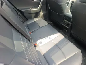 Toyota RAV4 2019 Off white