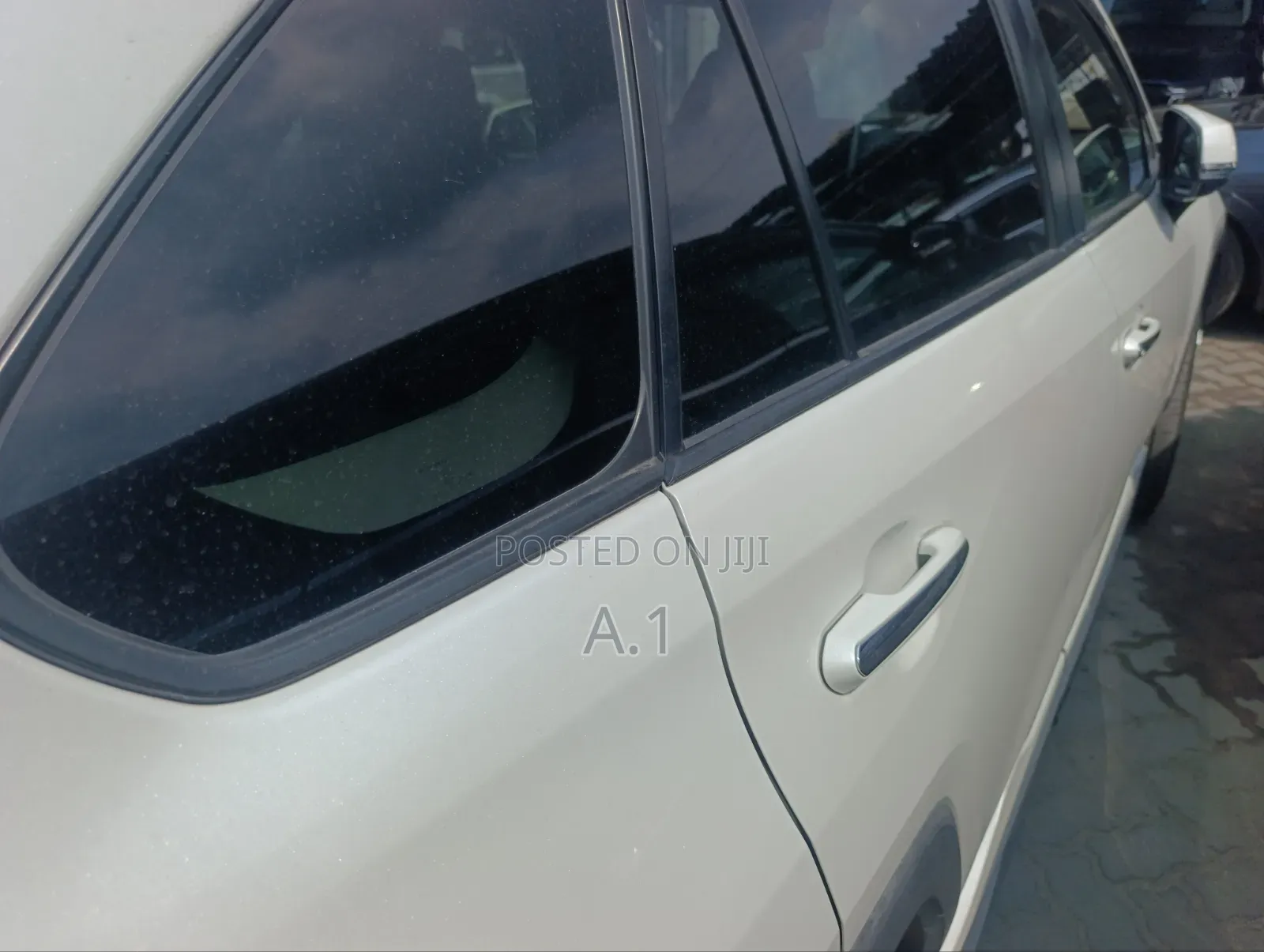 Toyota RAV4 2019 Off white