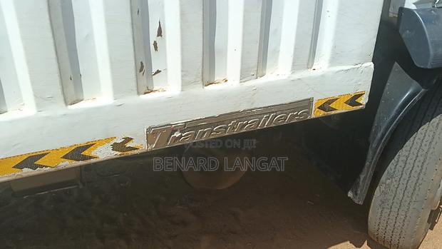 Mitsubishi FH - thumbnail 4