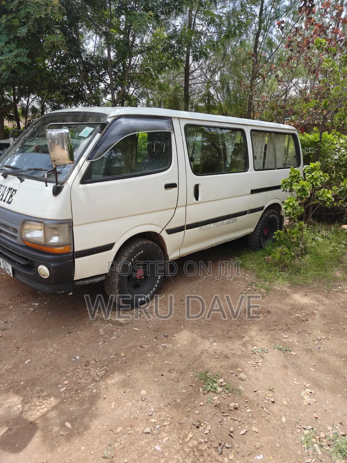 Toyota HiAce 1999 White
