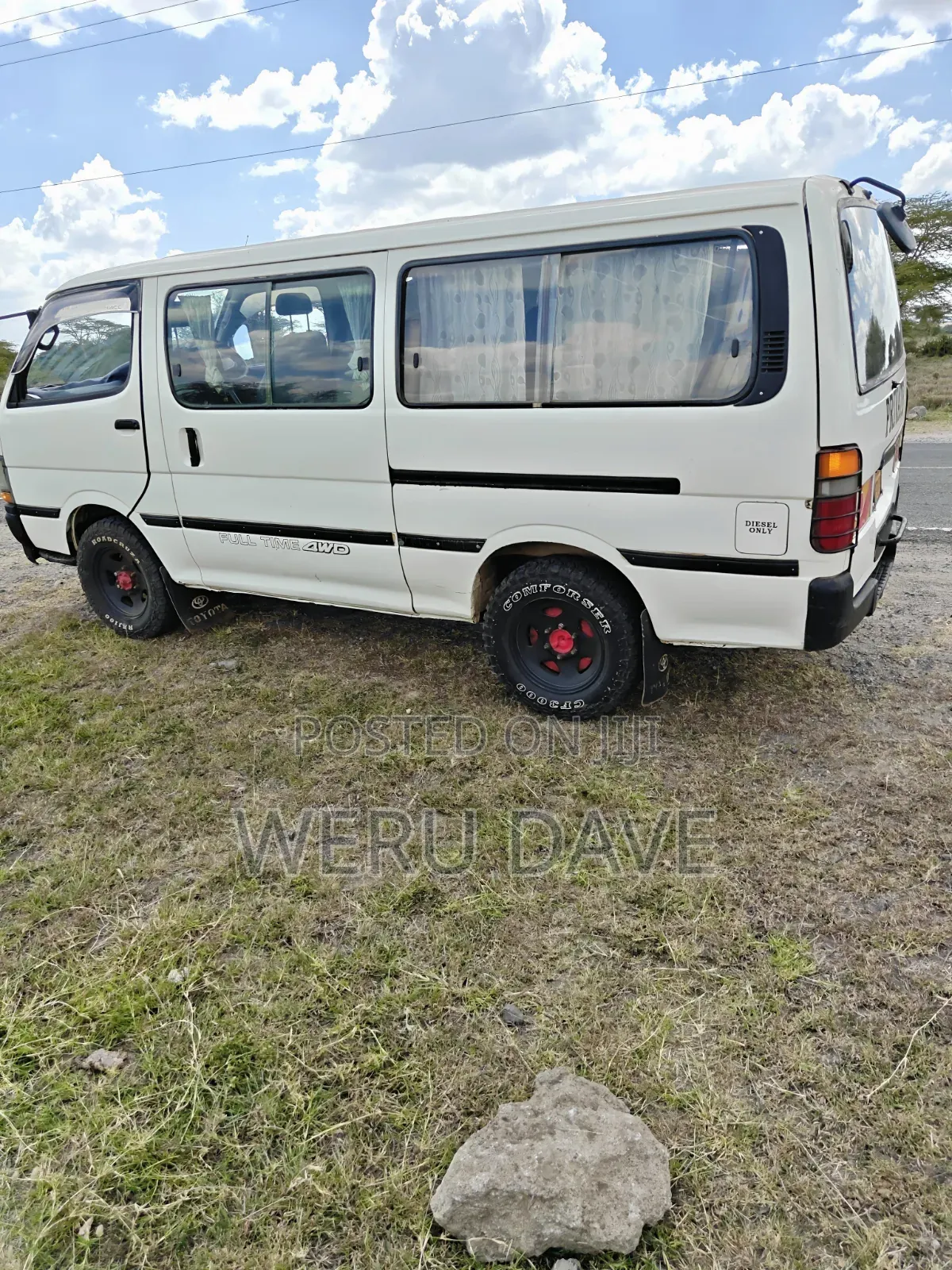 Toyota HiAce 1999 White