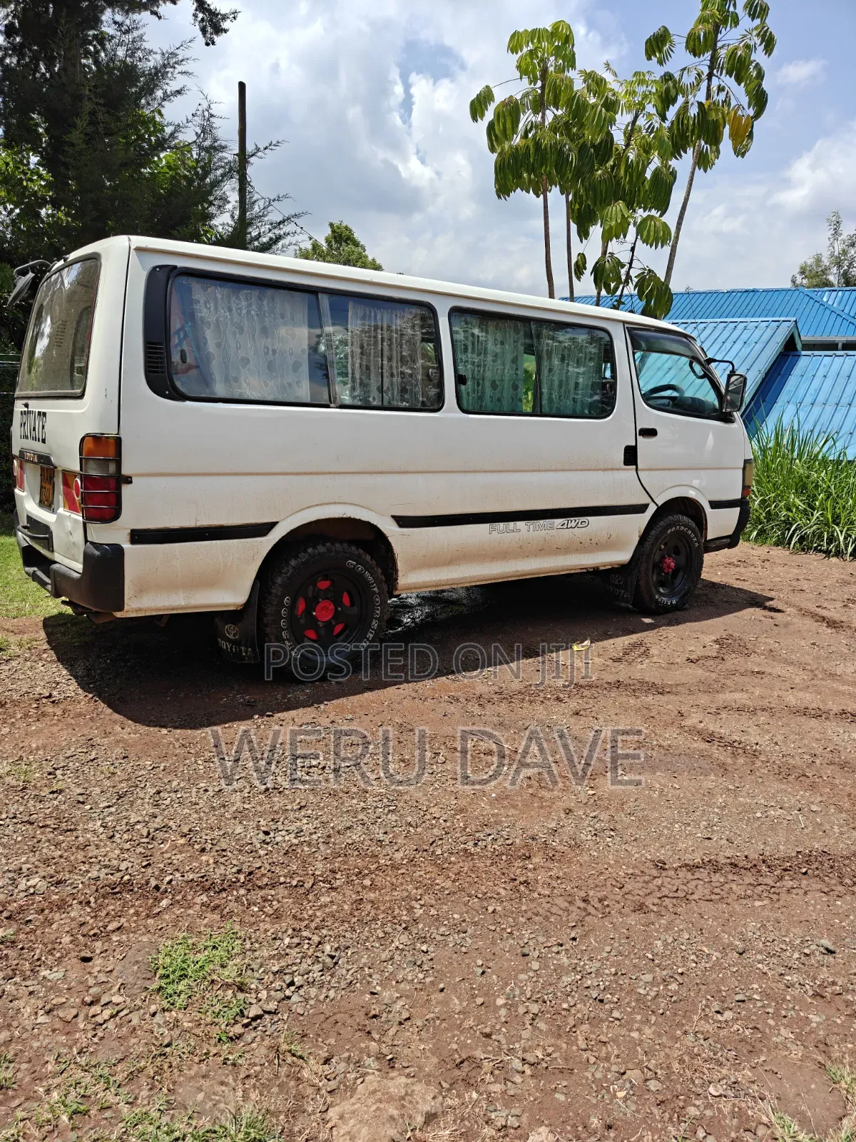 Toyota HiAce 1999 White