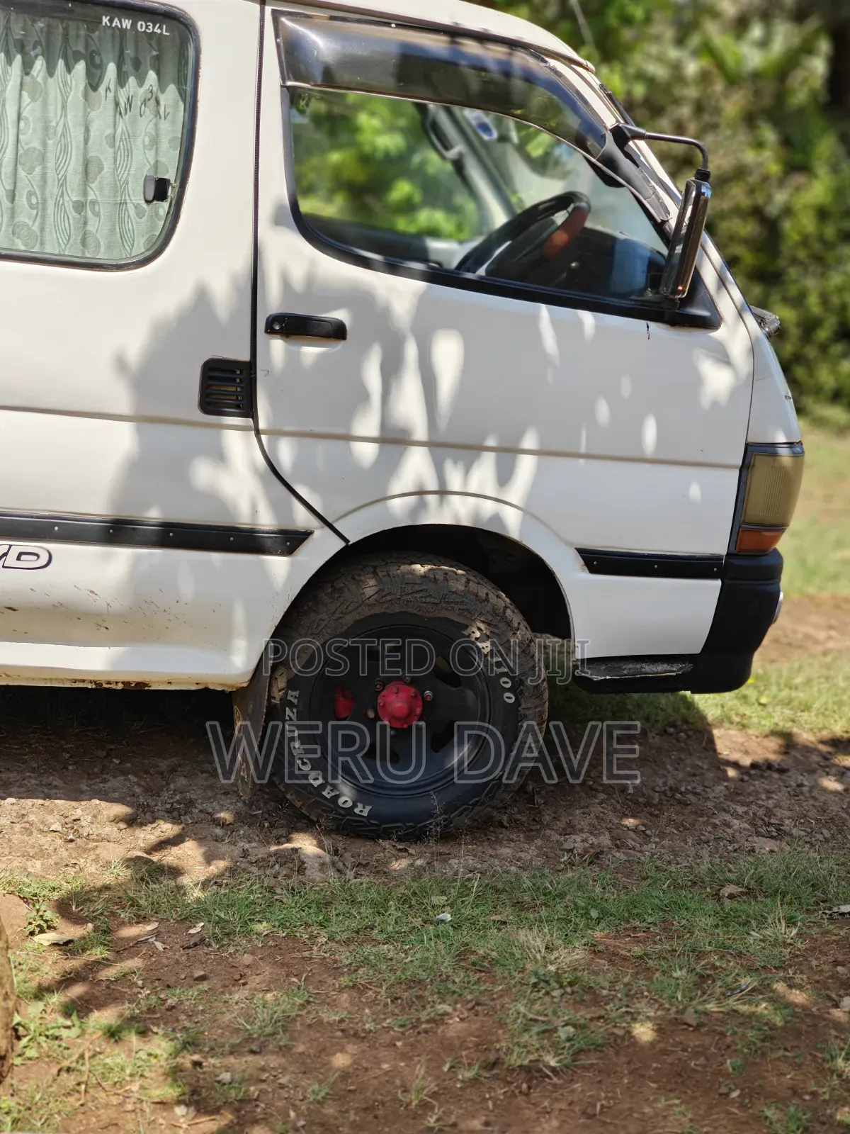 Toyota HiAce 1999 White