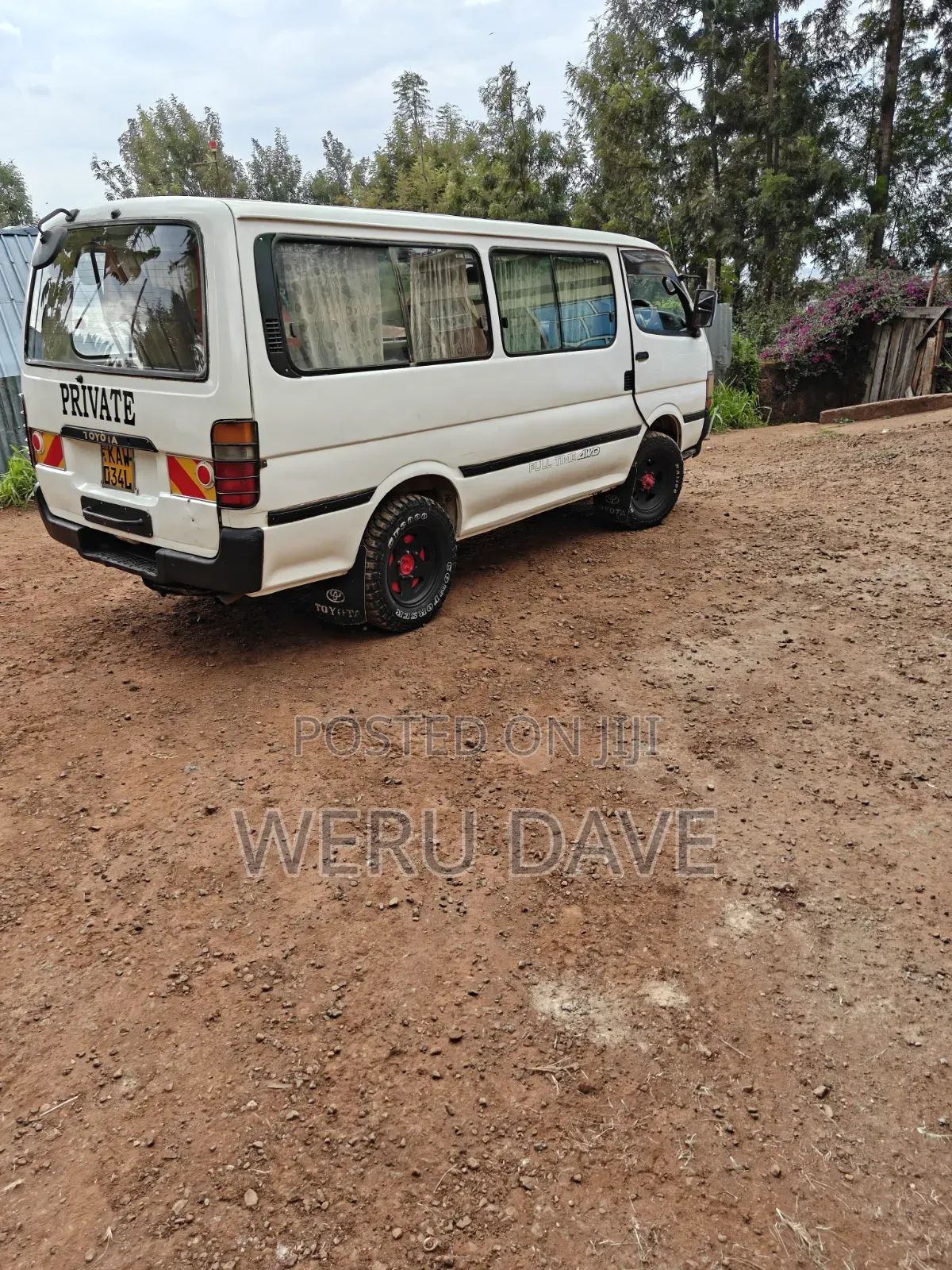 Toyota HiAce 1999 White