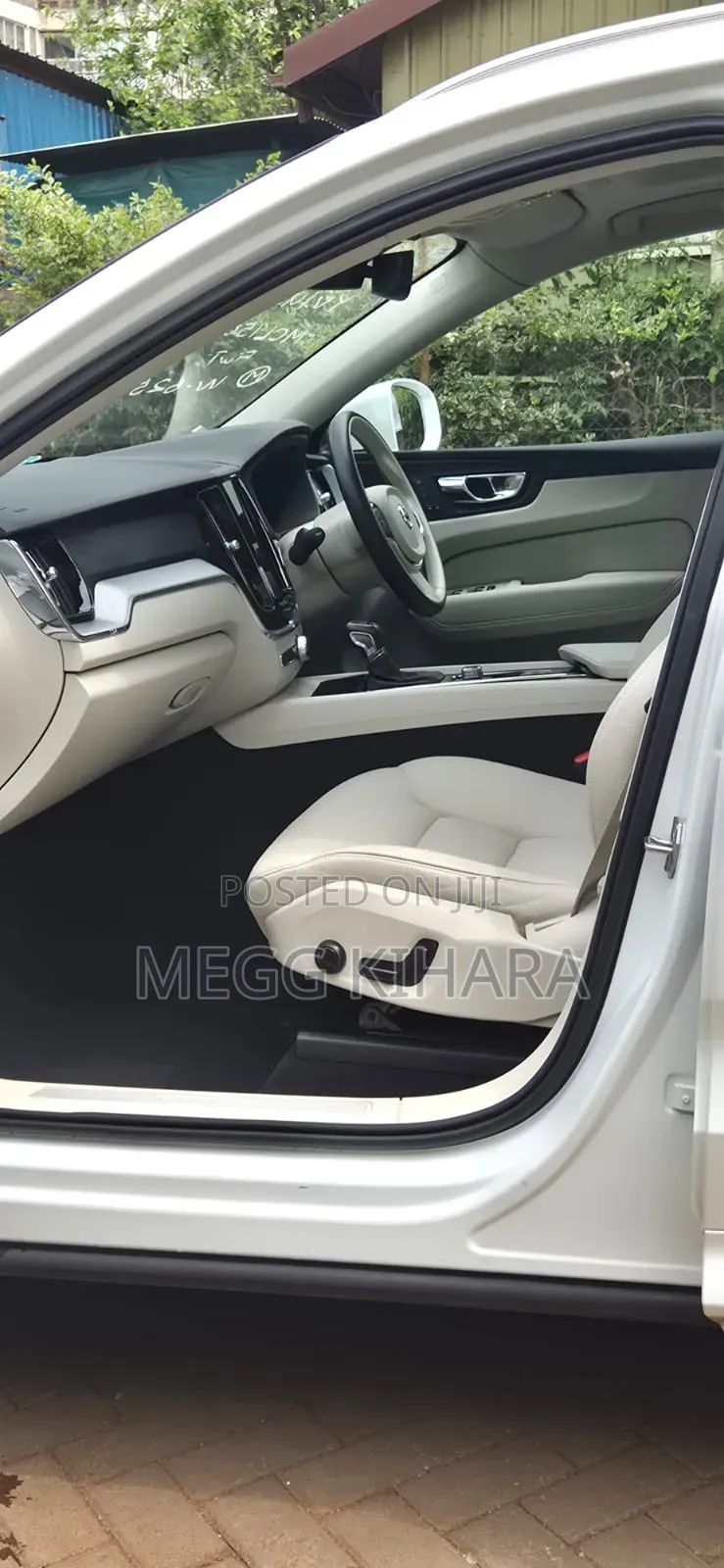 Volvo XC60 2020 White