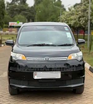 Toyota Spade 2016 Black