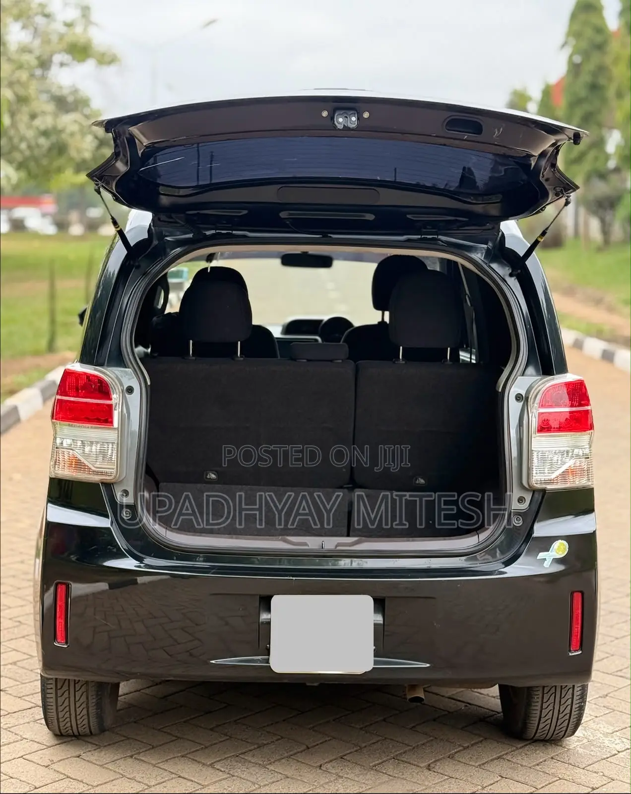 Toyota Spade 2016 Black