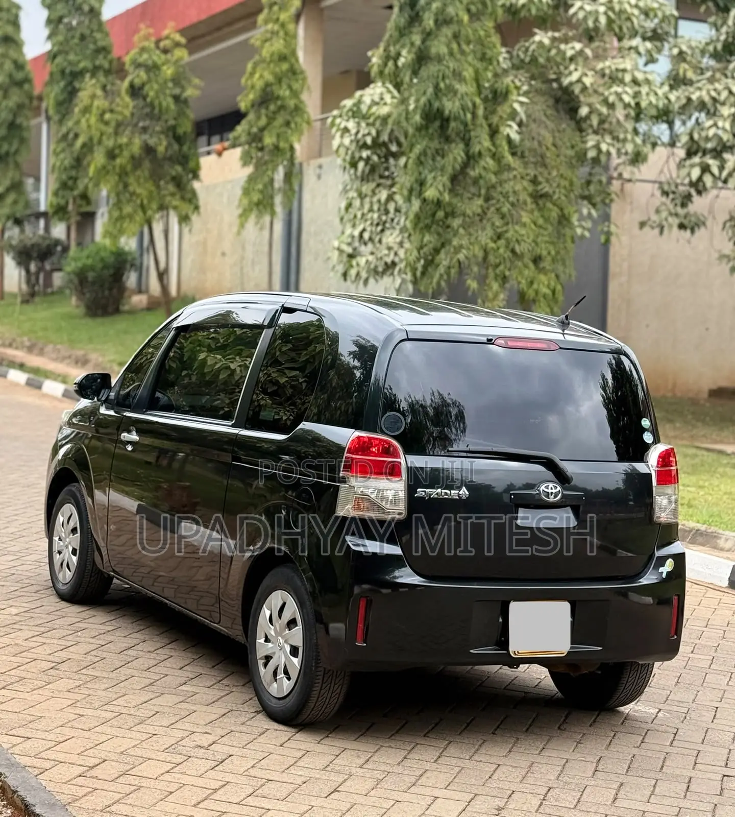 Toyota Spade 2016 Black