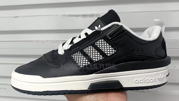 Adidas Forum Low Cut - main view