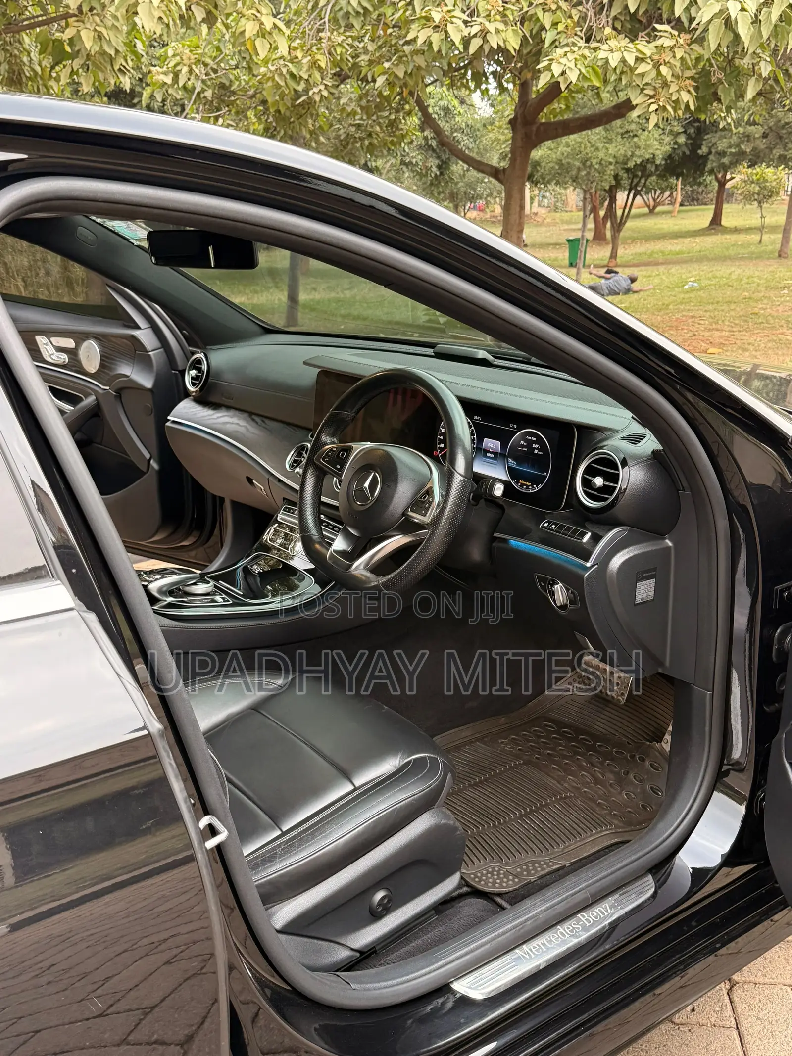 Mercedes-Benz E200 2016 Black