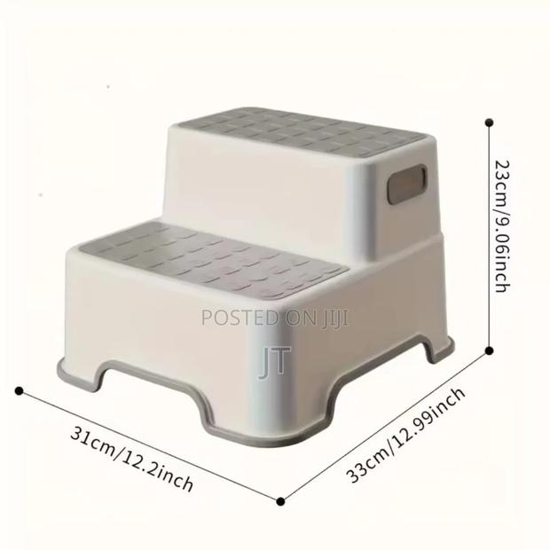 Portable Anti-Slip Kids Step Stool - thumbnail 2