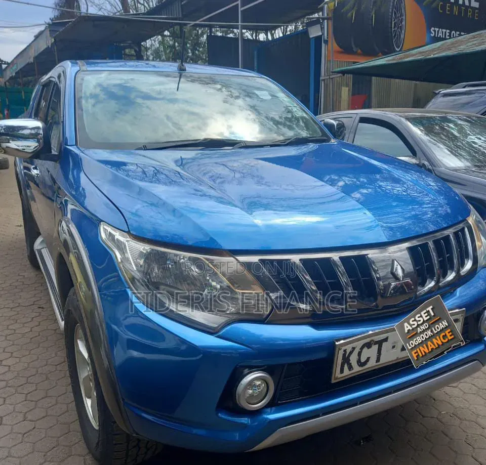 Mitsubishi L200 2018 Blue