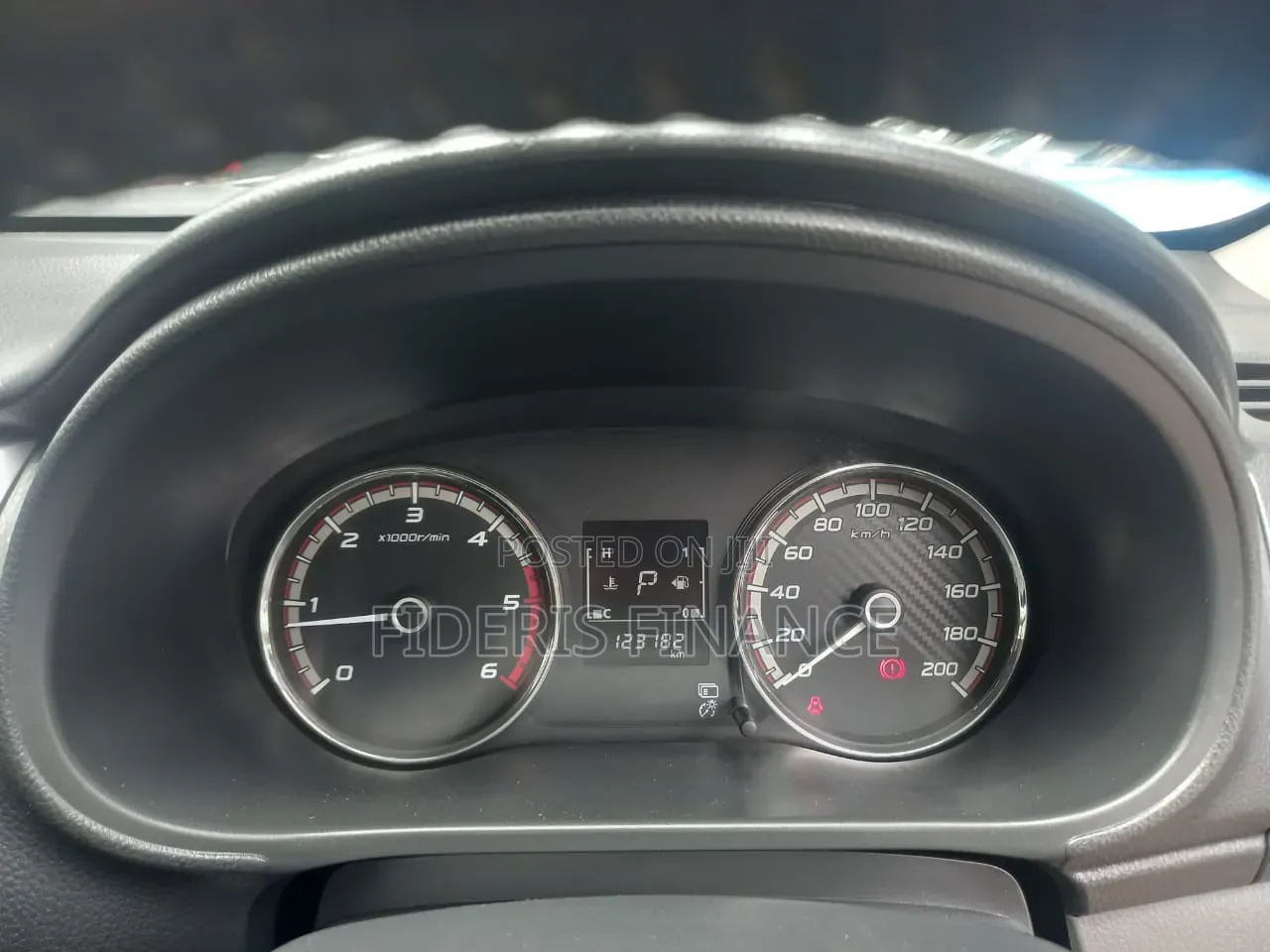 Mitsubishi L200 2018 Blue