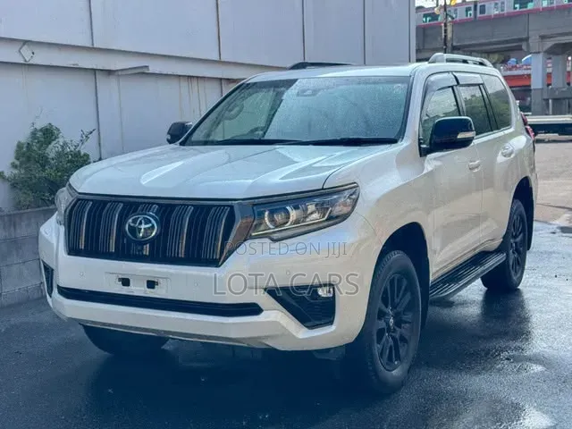 Toyota Land Cruiser Prado 2021 White