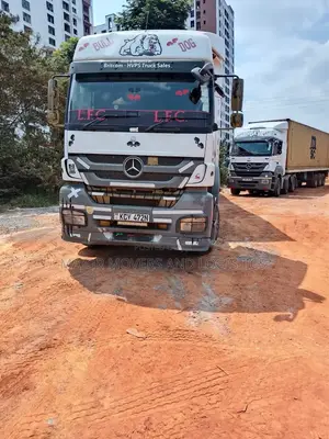 Trailer. Transportation Services Accesible