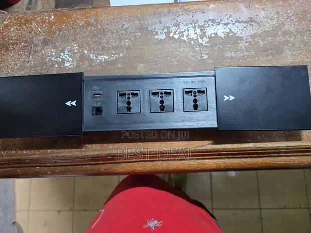 Table Top Networking Confrence Socket