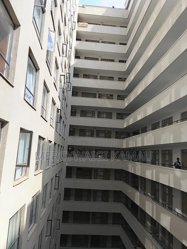One Bedroom Apartments - thumbnail 5