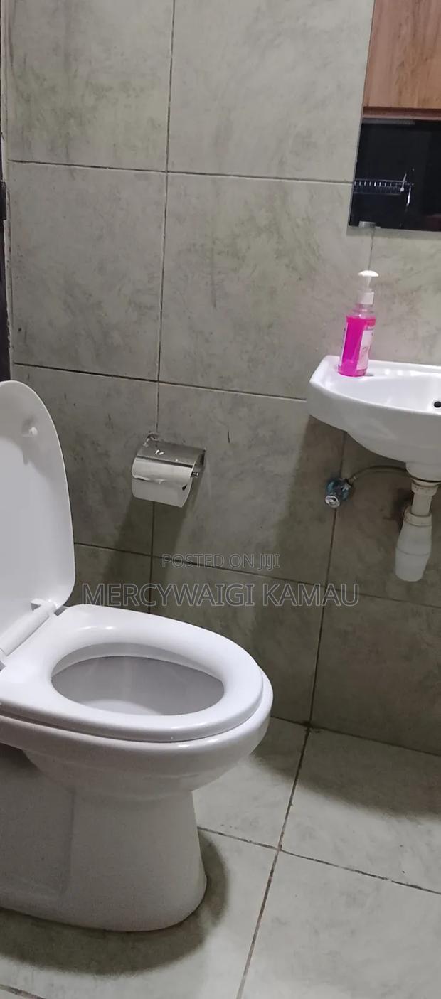 One Bedroom Apartments - thumbnail 9