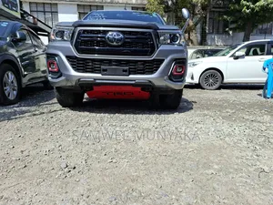 Toyota Hilux 2019 Silver