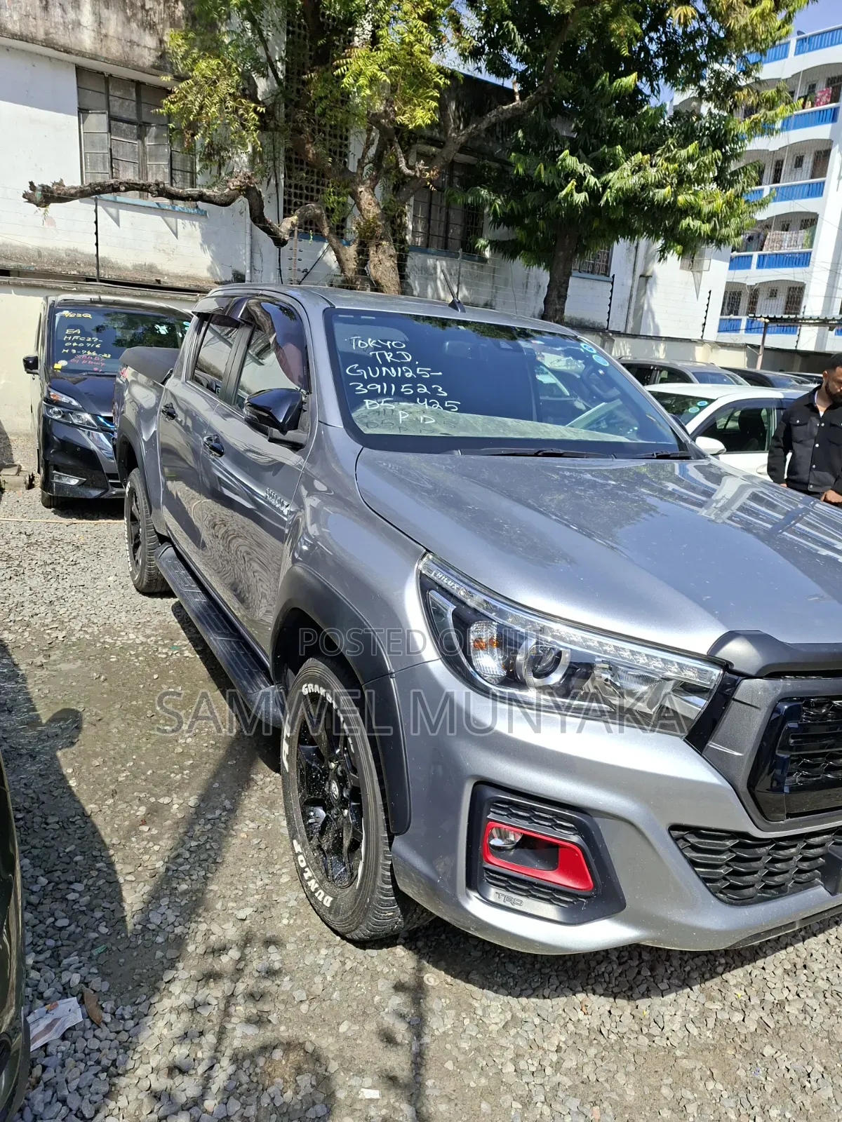 Toyota Hilux 2019 Silver