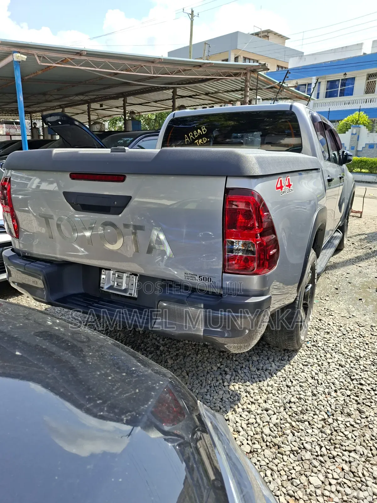 Toyota Hilux 2019 Silver